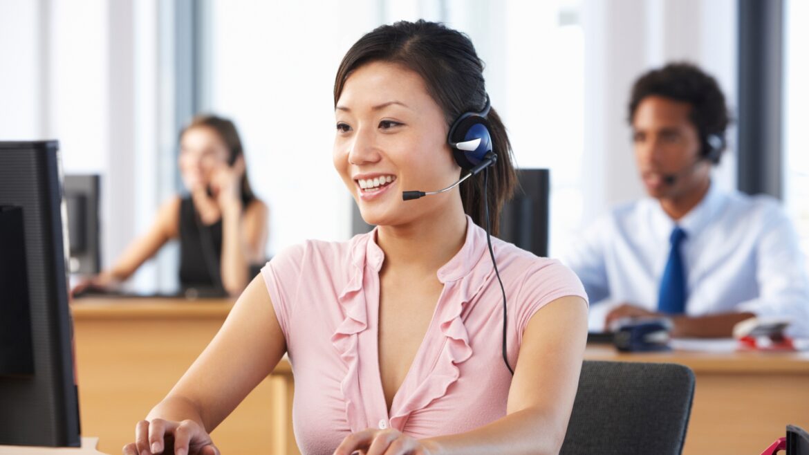 Call center screen monitoring
